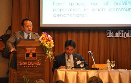 �ʐ^�i�P�j�Z�~�i�[�̗l�q