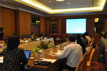 �ʐ^�i�S�j���Ɖ�̗l�q