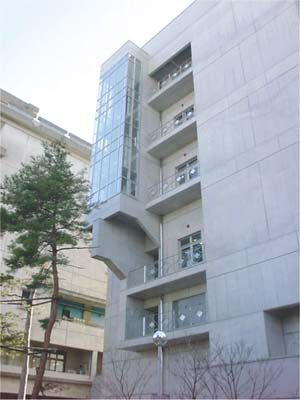 �ʐ^�Q�D�i�m���q���N�e���������O��