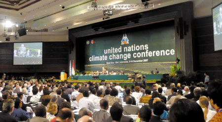 �ʐ^�@COP13�CCMP3�̖{��c��̗l�q