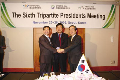 �����R�~���j�P�̏������I����