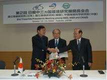 �ʐ^�F��2����ؒ�3���������@�֒��