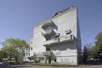 Main Research Building III 