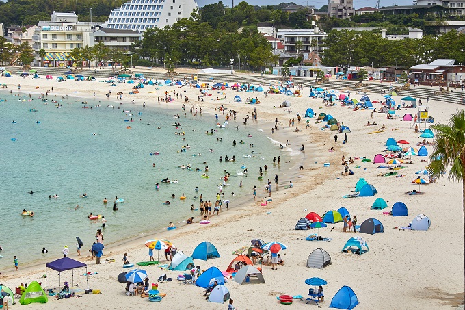 An example of popular beaches