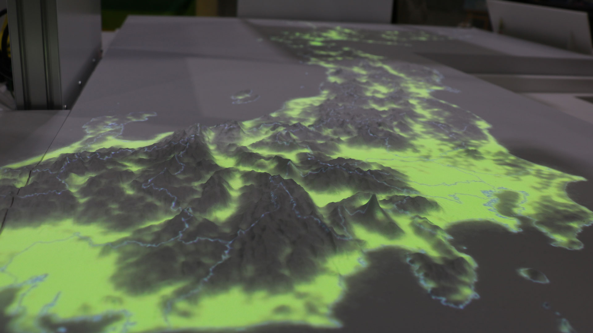3Dにっぽんに映し出された宇宙から見た日本の夜景