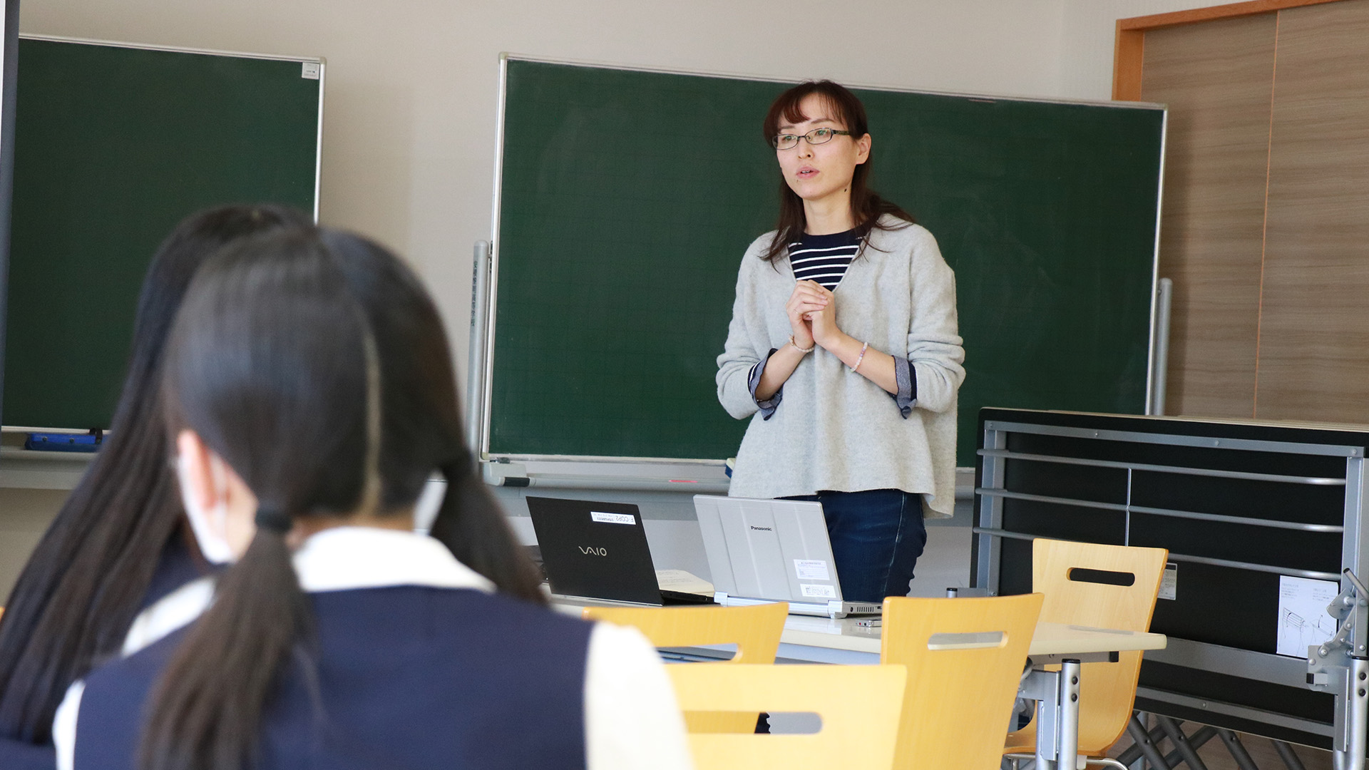 進行を務める浅野さん