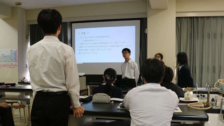 生徒同士の質疑の様子