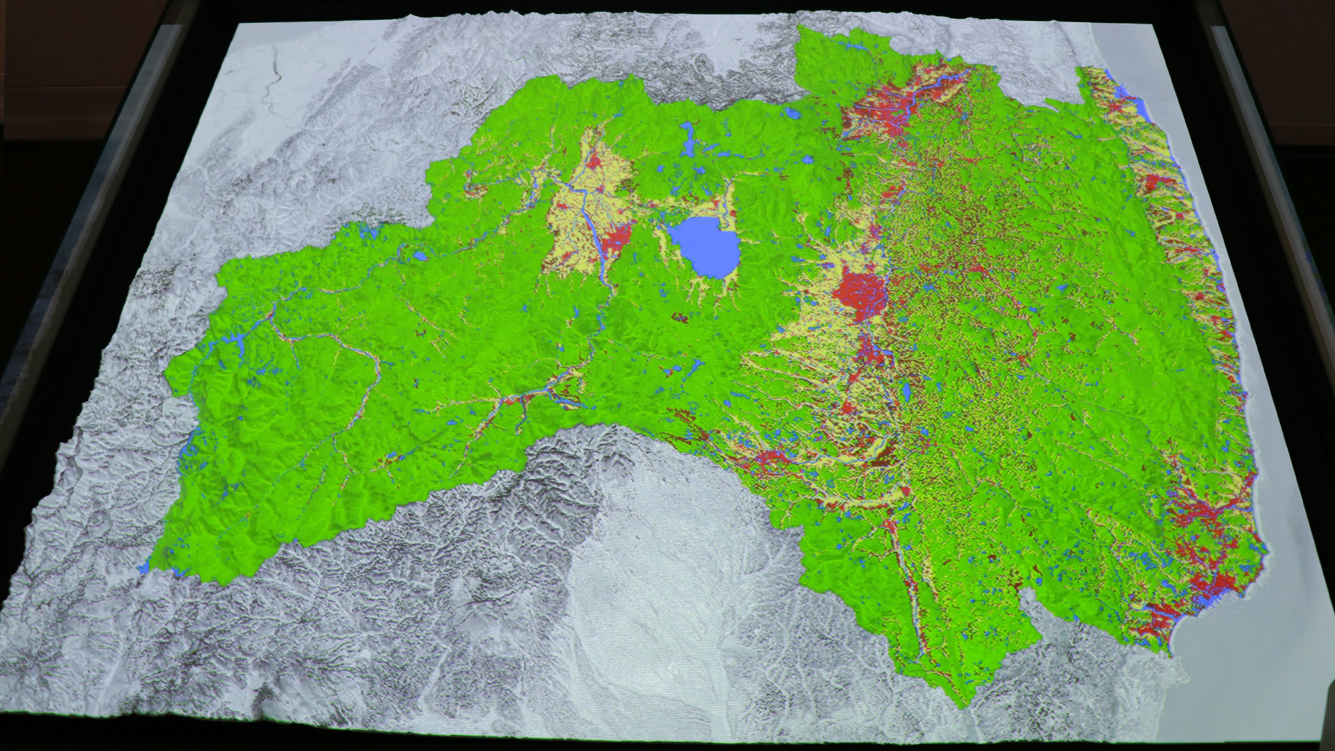 3Dふくしまの立体地図に投影されたコンテンツ「福島県の地理」