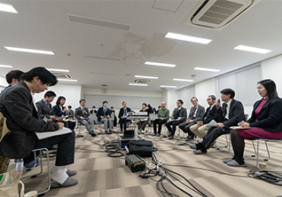 ステークホルダー会合イメージ写真