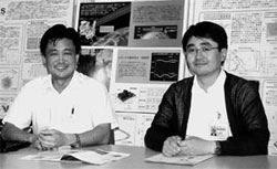 中島英彰(左)と横田達也(右)の写真