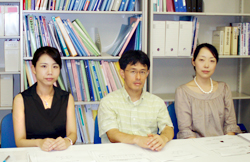 小池英子(写真左) 井上健一郎(写真中央) 柳澤利枝(写真右)