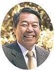 理事　安岡善文氏