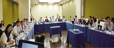 第８回日韓中三カ国環境研究機関長会合（TPM8）の本会議の様子