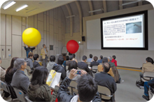 講演会の様子の写真