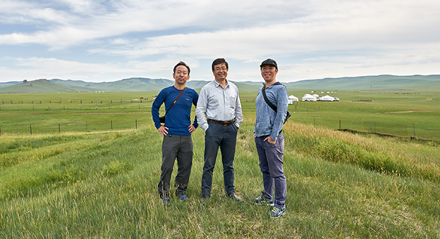 モンゴルの草原と人々の生活を守るためにのサムネイル画像