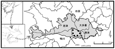 「1973-74年度の調査から推定されたシカの分布と現在の分布」を示した図