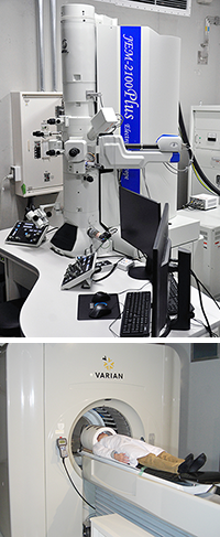 透過型電子顕微鏡と高磁場核磁気共鳴断層撮像装置の写真