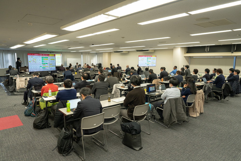 S-23　拡大アドバイザリーボード会合（令和７年度）の会場全体の様子の写真