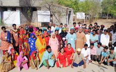 photo:Barefoot College ( Founded in India ) Mr. Bunker Roy (Founder of Bearfoot College, India) 