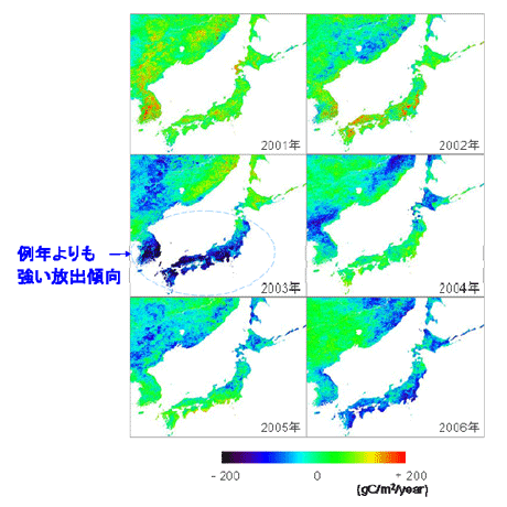 図５、純生態系生産量の年間積算値の偏差。プラスの値は例年より炭素吸収量が多かったことを表す。